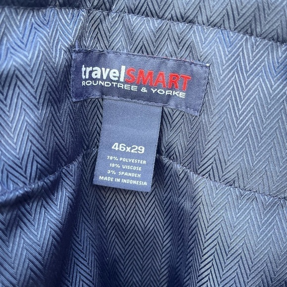 Roundtree and Yorke TravelSmart Dress Pants- Size 46x29 - Picture 5 of 6